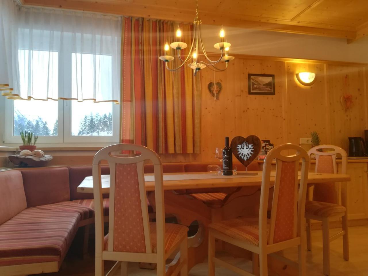 Alpina Appartement Sankt Leonhard im Pitztal Exterior foto